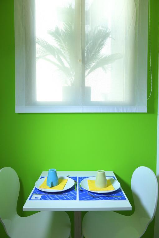 Bed and Breakfast B-Cool (Adults Only) Рим Екстер'єр фото